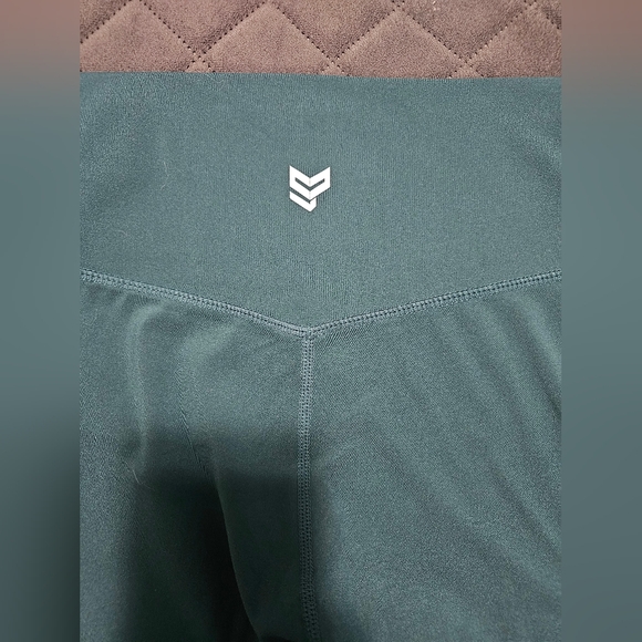 Strong Physic leggings - Picture 8 of 16